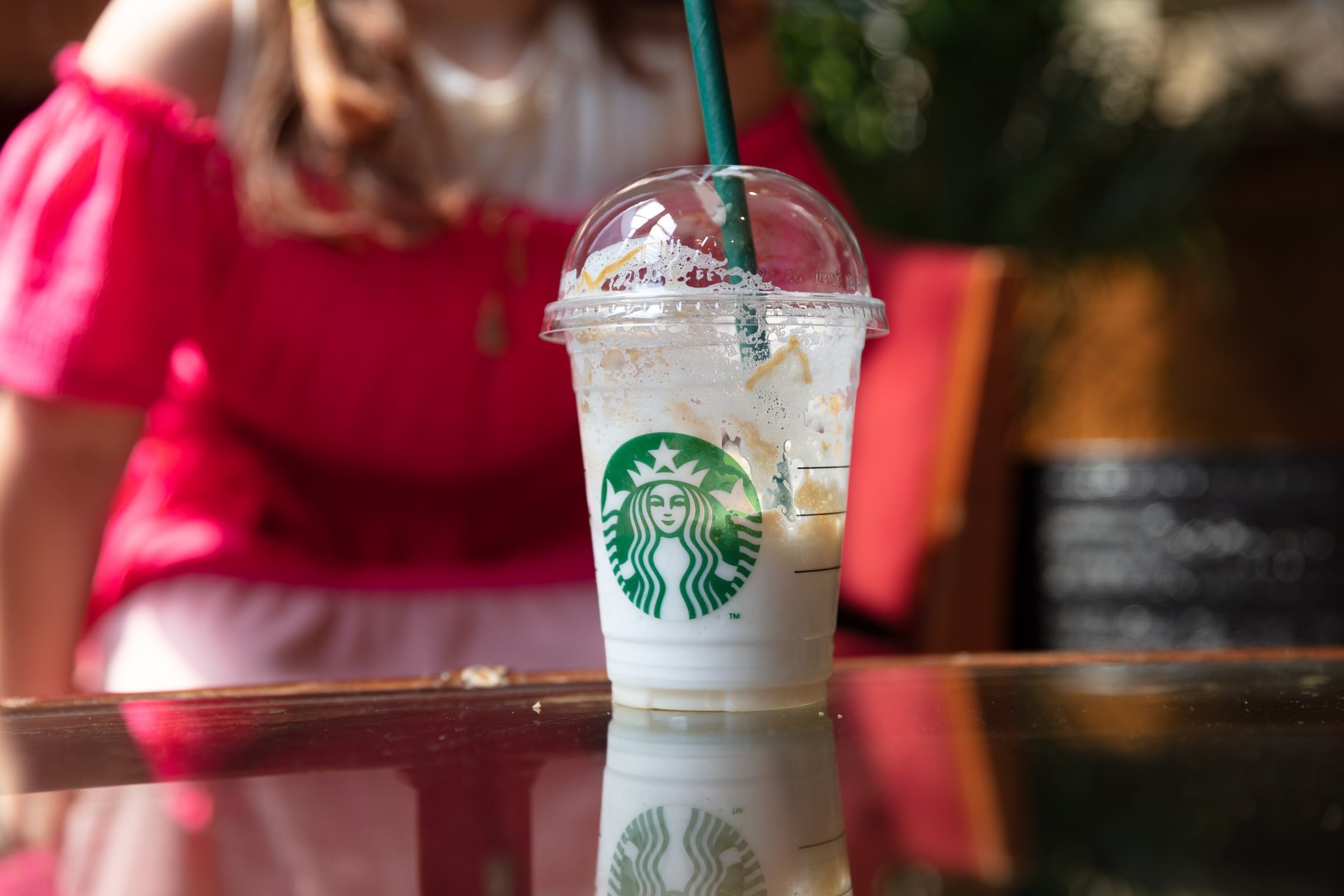 Iced White Mocha Shaken Espresso Tarifi, Nasıl Yapılır?